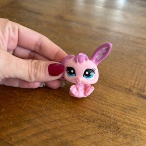 Littlest Pet Shop LPS Gen 7 G7 Series #114 Pink Bunny Rabbit
